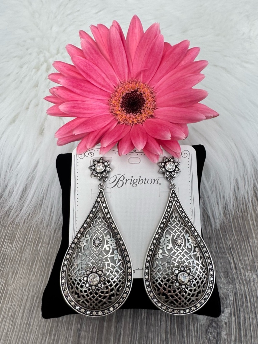 💖 BRIGHTON Sahuri Teardrop Long Post Earrings